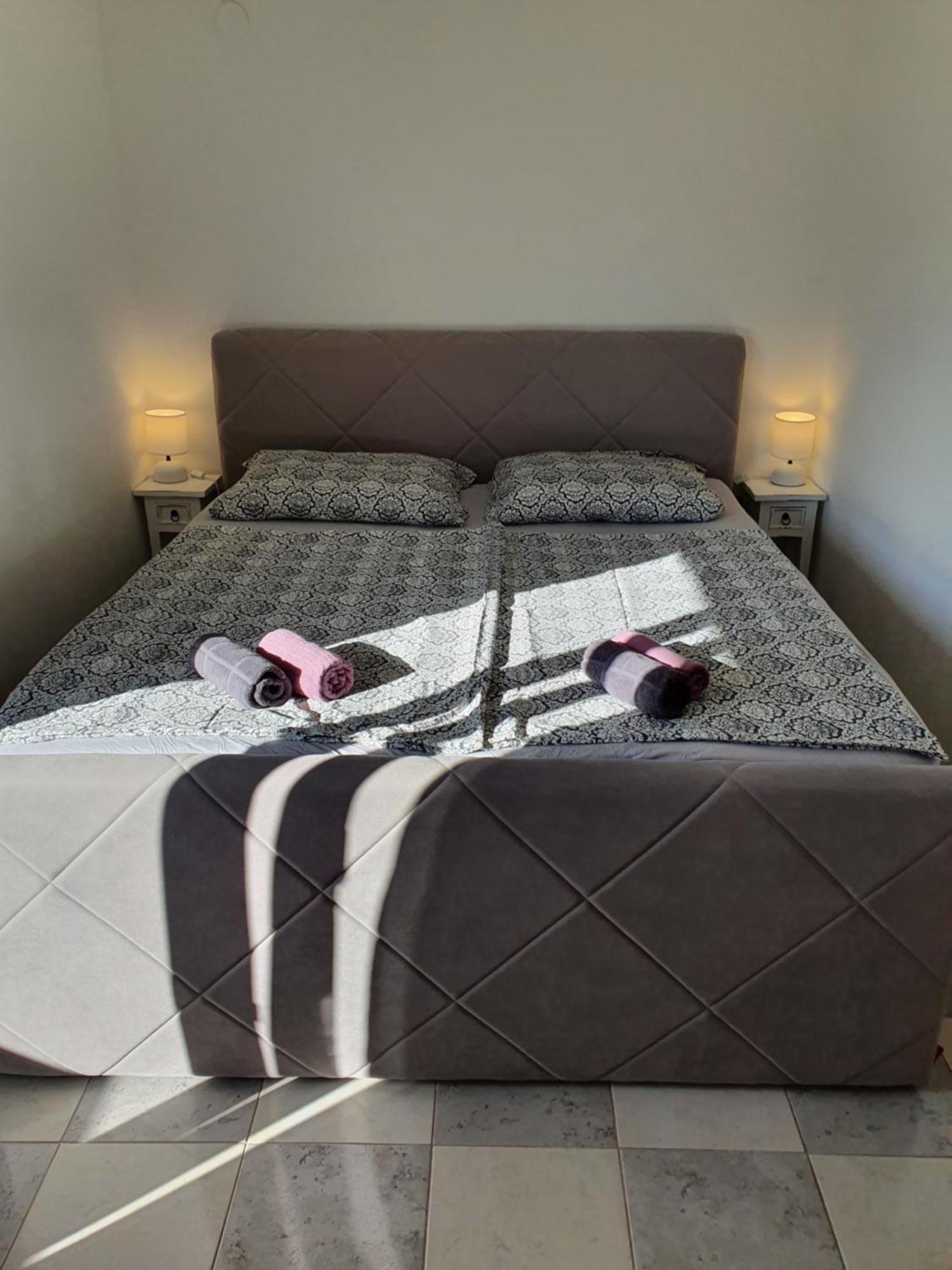 Apartments Zadar Nin Anton I Martina Врси Номер фото