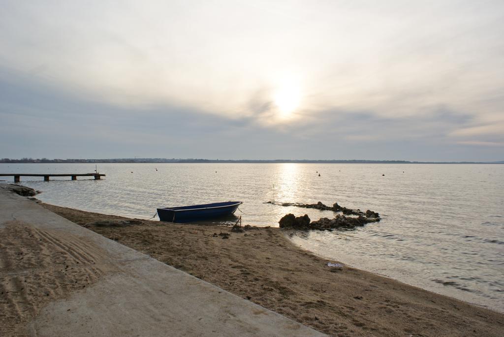 Apartments Zadar Nin Anton I Martina Врси Экстерьер фото